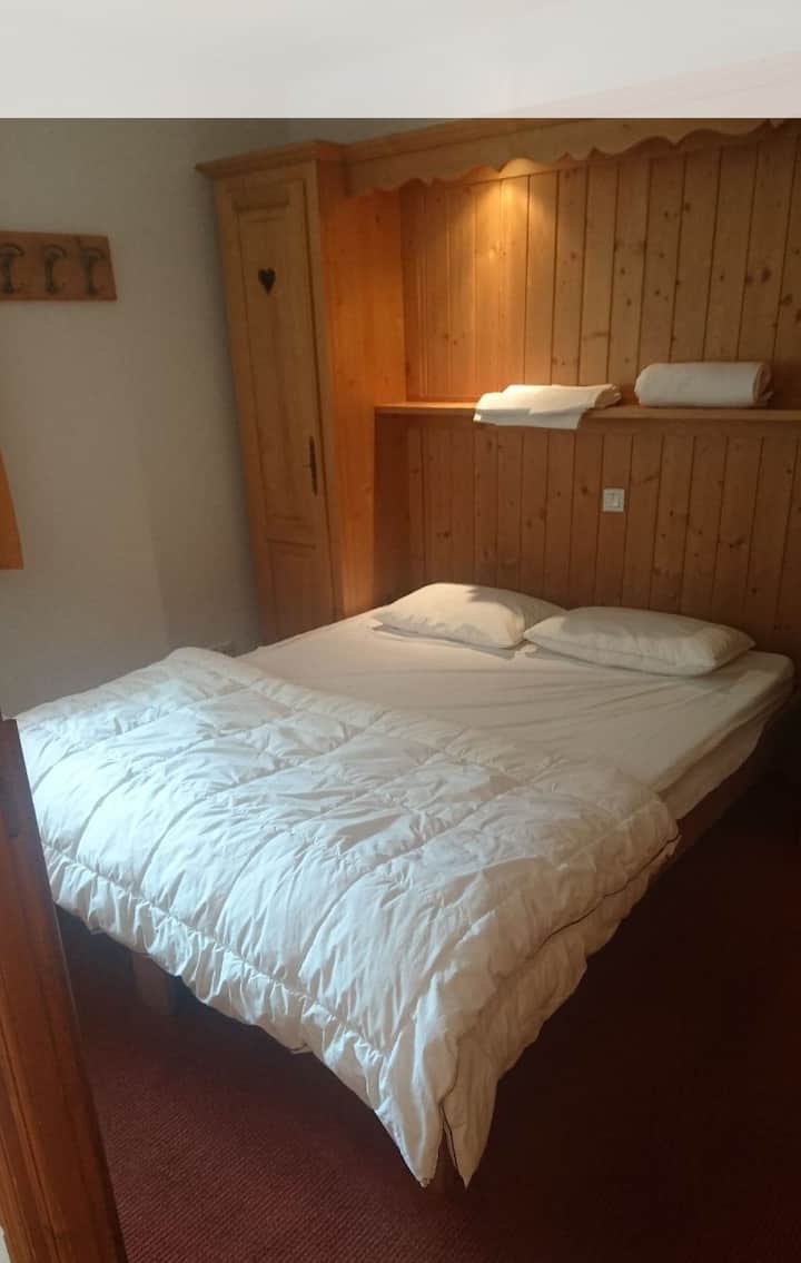 غرفة النوم 1