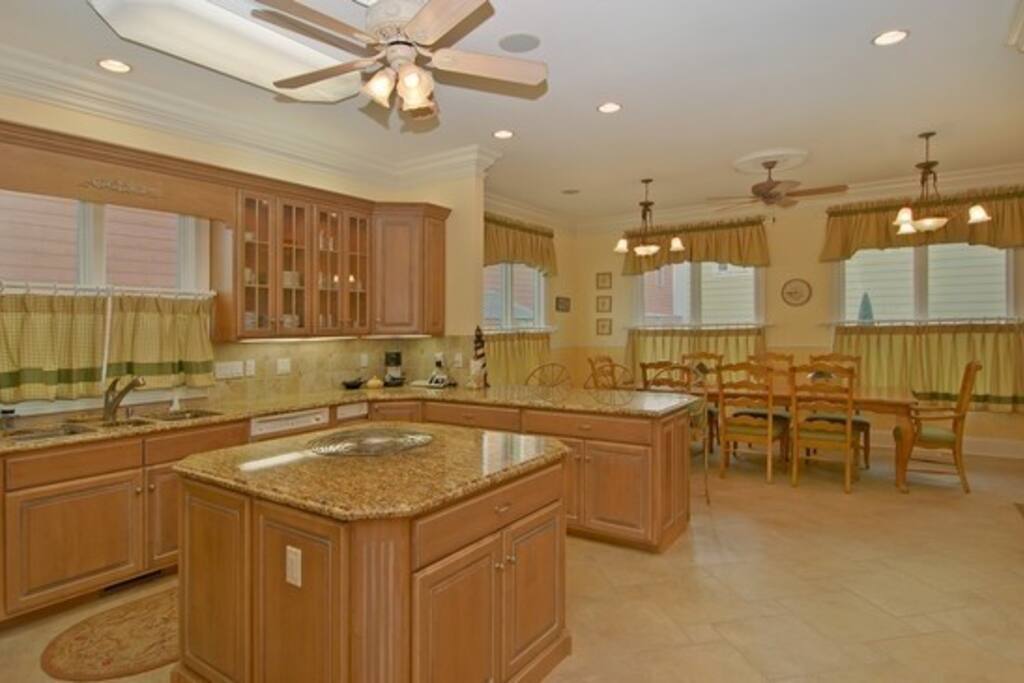 Great entertainment Kitchen