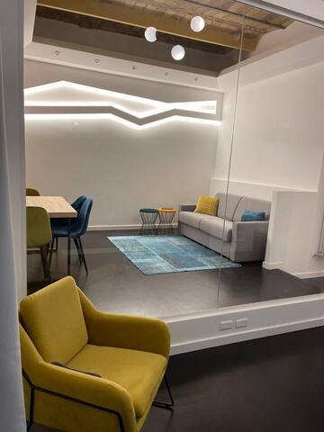 Trastevere Luxury Home gallery image 2