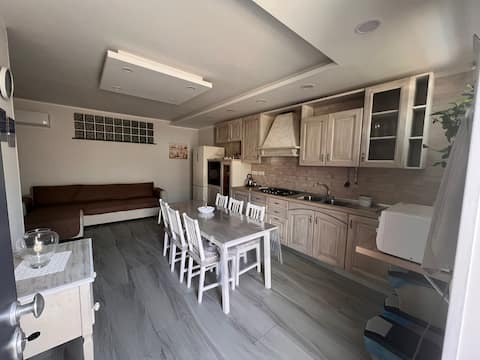 Villa Aurelia Pompeii West