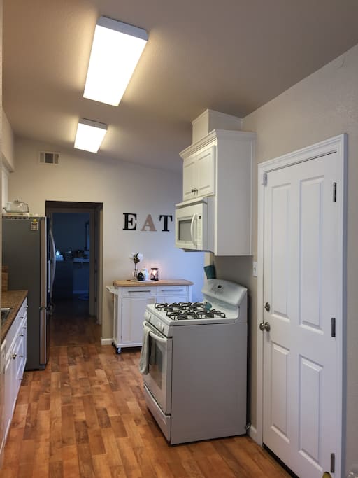 gas stove/microwave/coffeepot