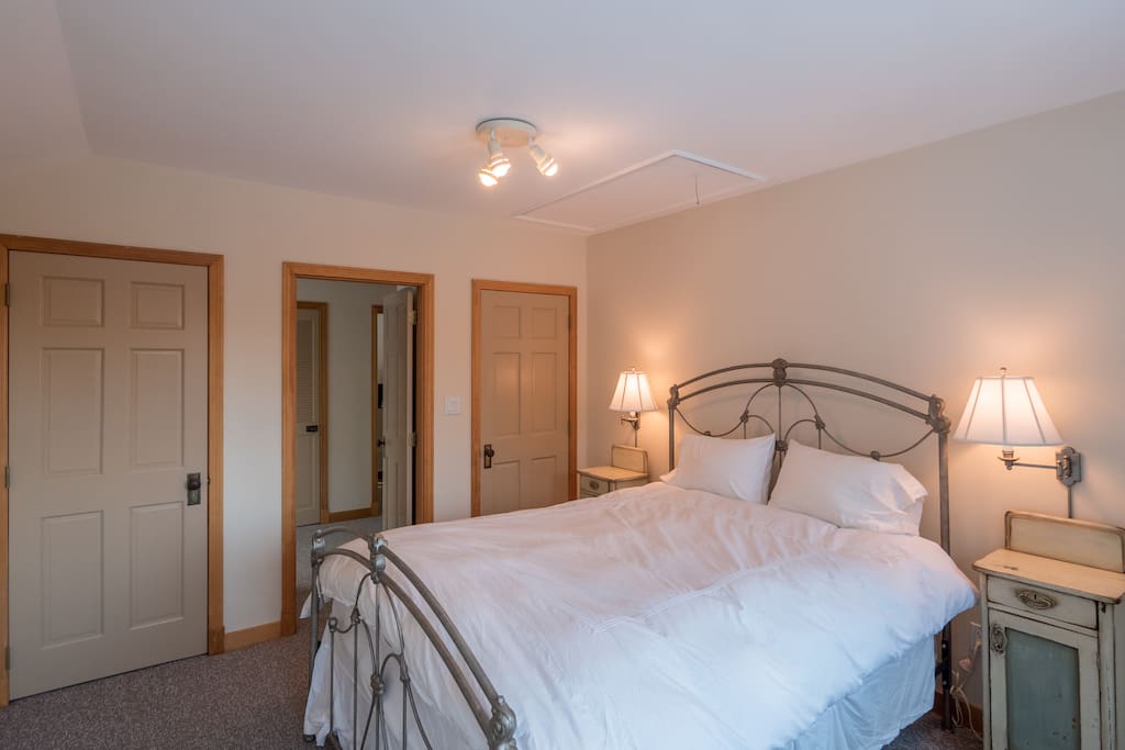 Queen Iron Bed