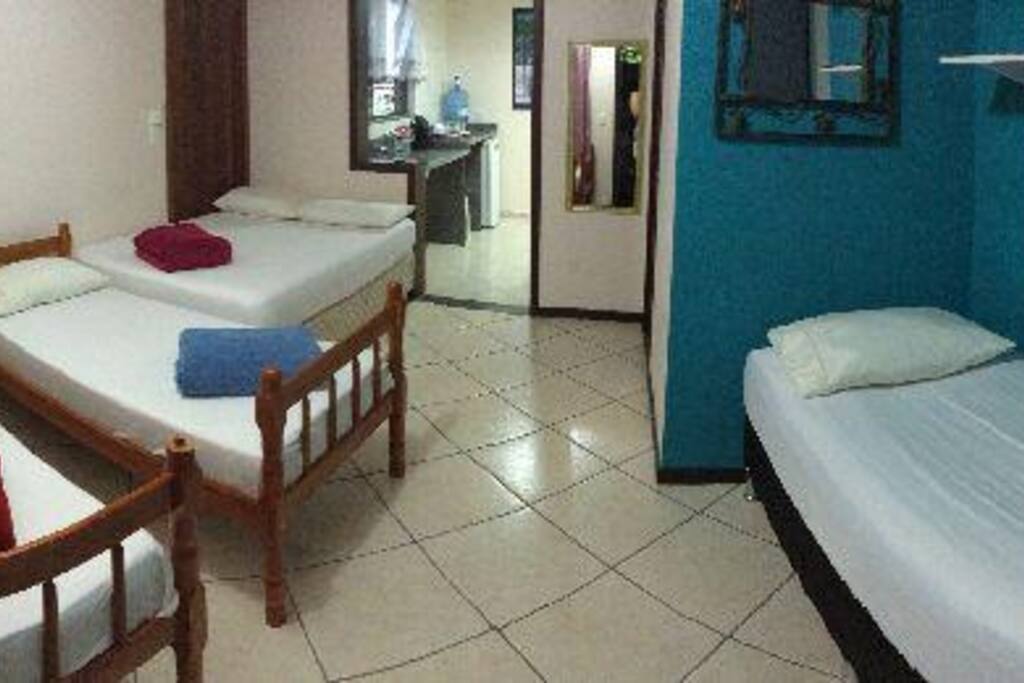 Quarto para 5 pessoas (1)