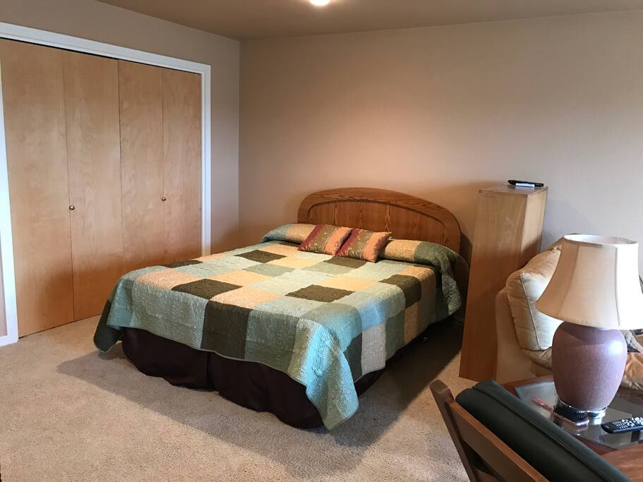 Queen Bed