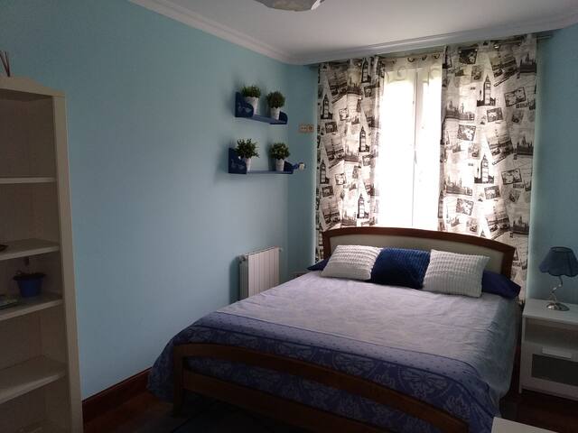 HABITACION + BAÑO PRIVADO CON PISCINA CERCA PLAYA