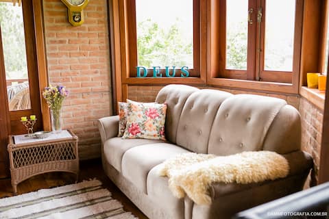 Imóvel de sucesso: Charming Cottage with a view of Pedra Azul Rota do Lagarto em Domingos Martins