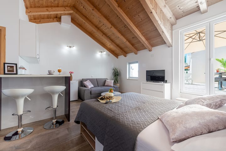 Peaceful Studio Apartment - Guest House "Flora" - Cavtat