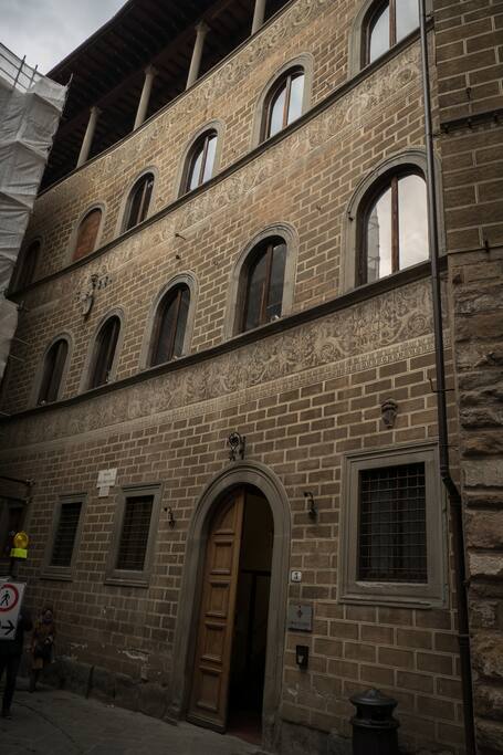 SOTTO CASA