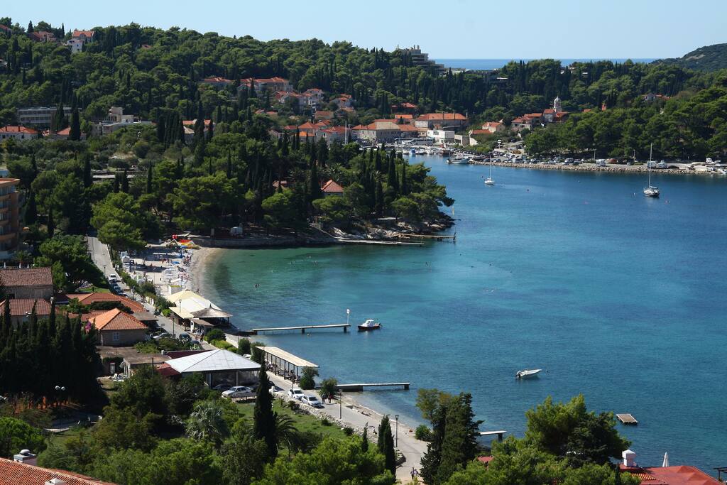 5 minutes walk to the main pebble beach