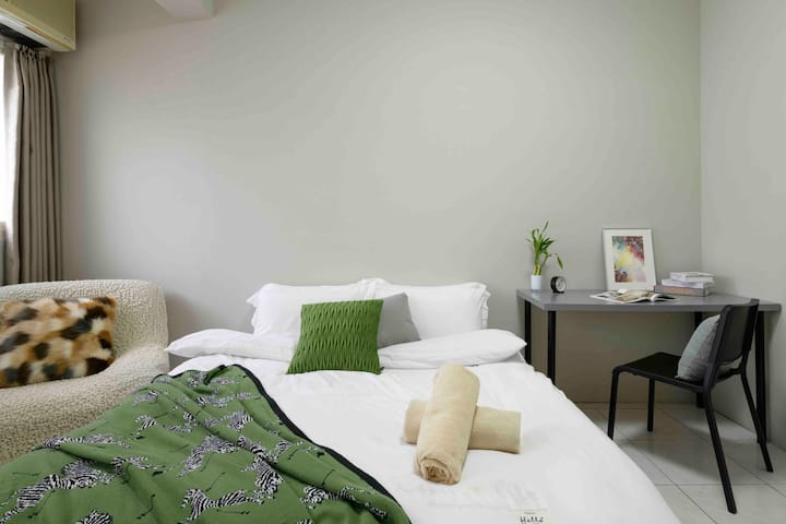 Брачен кревет (широк 125 - 149 см) во