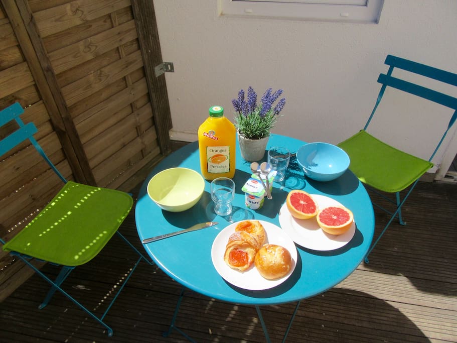 Breakfast area