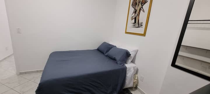 Cama doble con muelles de bolsillo 