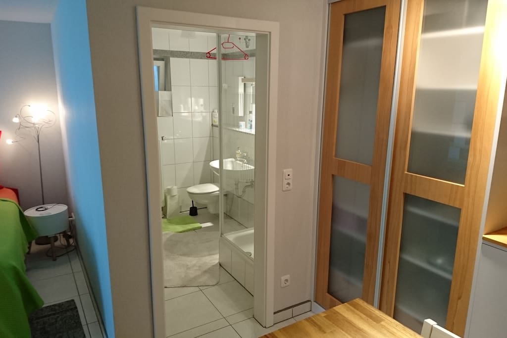 kompaktes Badezimmer