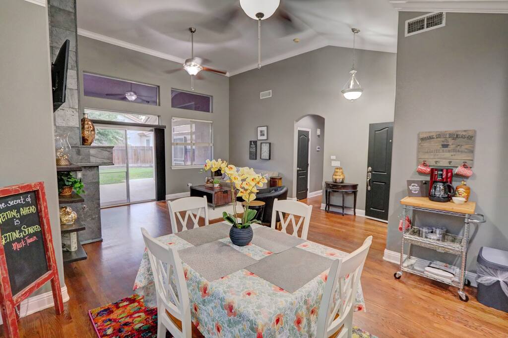 Kitchen and dining room, seats (approx) 6-8. Pantry, dishwasher, stove, microwave, toaster, coffee & tea bar, stocked and ready to use!