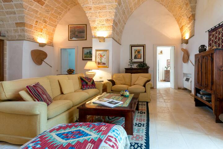 VILLA RIGGIA-MASSERIA DEL 700 VICINO AL MARE-Nardò gallery image 2