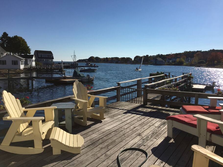 The deck, Pier and floating dock.