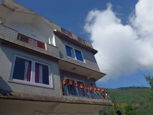 Namaste Latpanchar