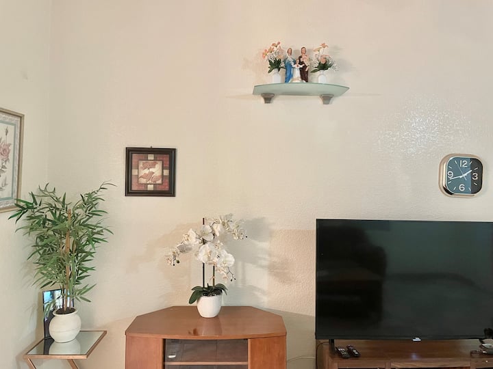 Lovely And Blessed Home - Victorville