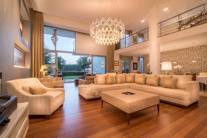 Cascais Casa Laranja : Daily Cleaning. Heated pool gallery image 5