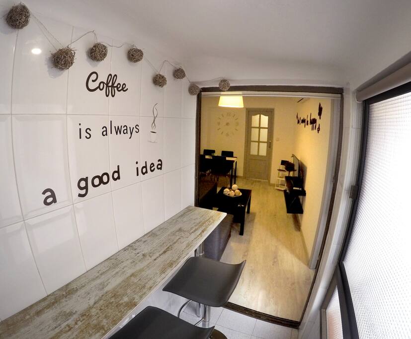 Balcón cerrado, perfecto para el desayuno, te o café