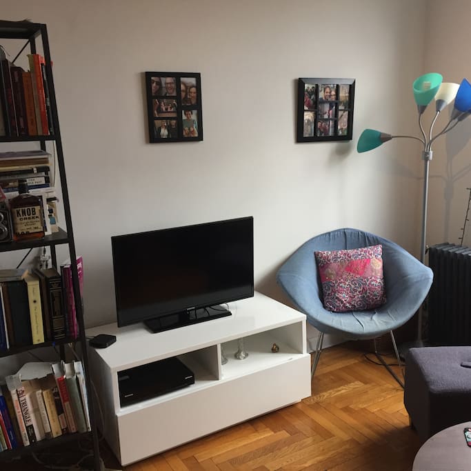 TV with Apple TV - Netflix, Hulu, HBO and Showtime