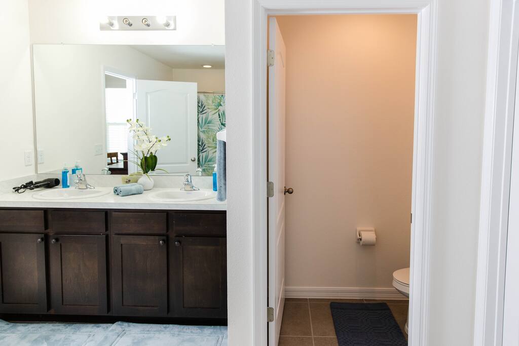 - Master Bathroom -
