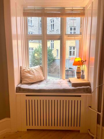 Renovated, big apartment 10 min. from central st. gallery image 4