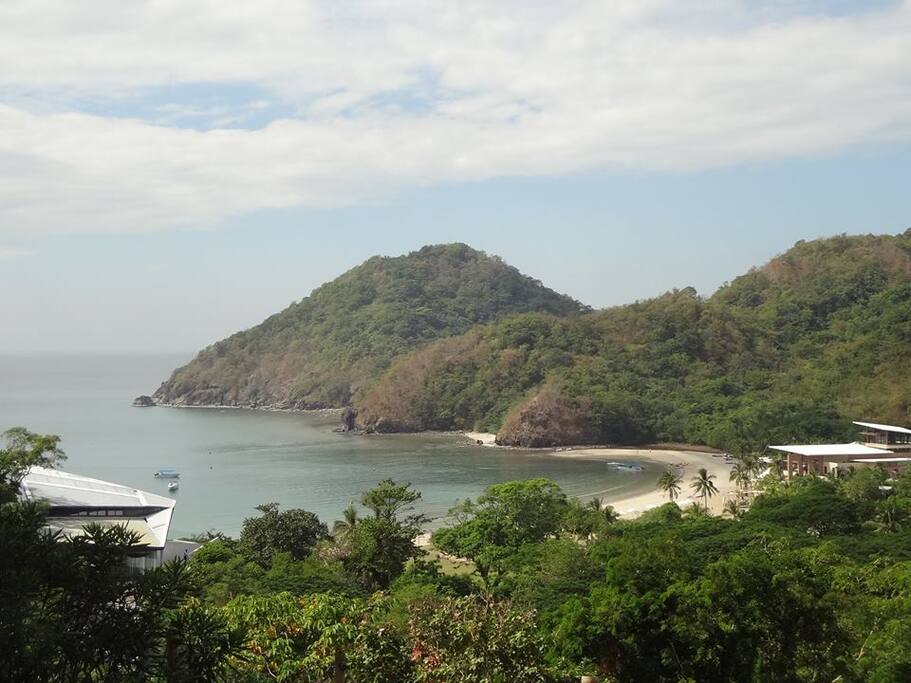 Pico de Loro Cove