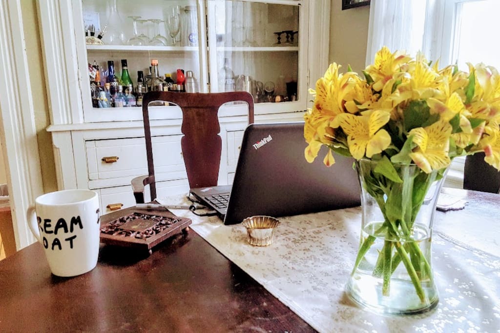 Room for you to work an chill