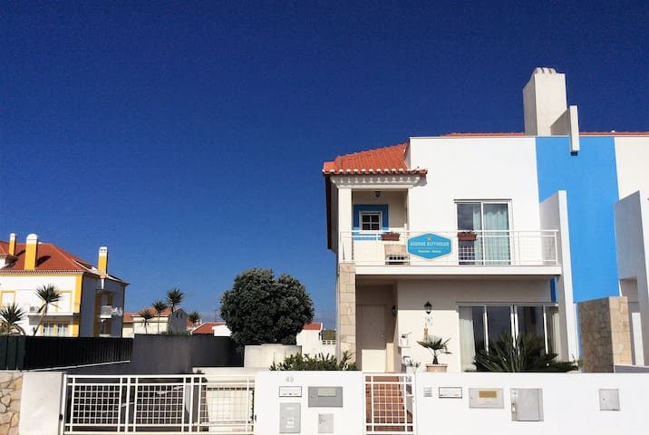 Ananas Surfhouse - Double Room