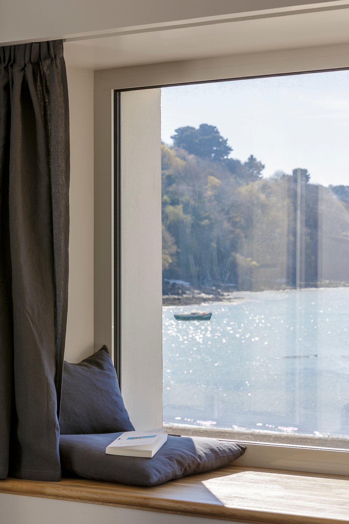 Successful Airbnb property: The small arin houses, Ty mam goz in Paimpol