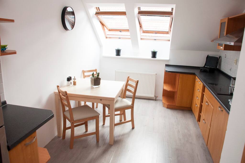 Light and Spacious Kitchen