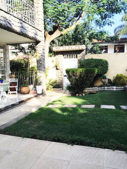 Quintal-
Backyard