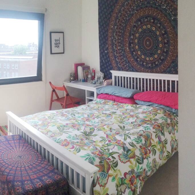 BEDROOM 1- SIMMONE'S ROOM