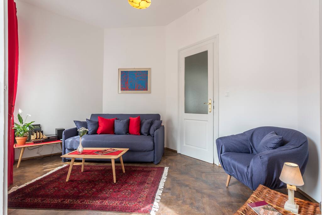 Lounge with divan, TV, stereo