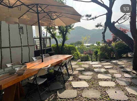 Gapyeong 2nd Floor Private Pension/15 People/North Korean River View/Garden BBQ/Karaoke/3 Rooms/3 Be