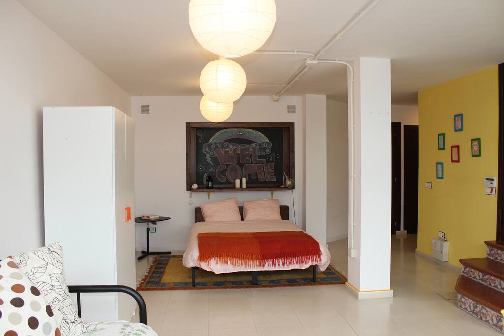 Habitación desde el salón.
Room from the living room.