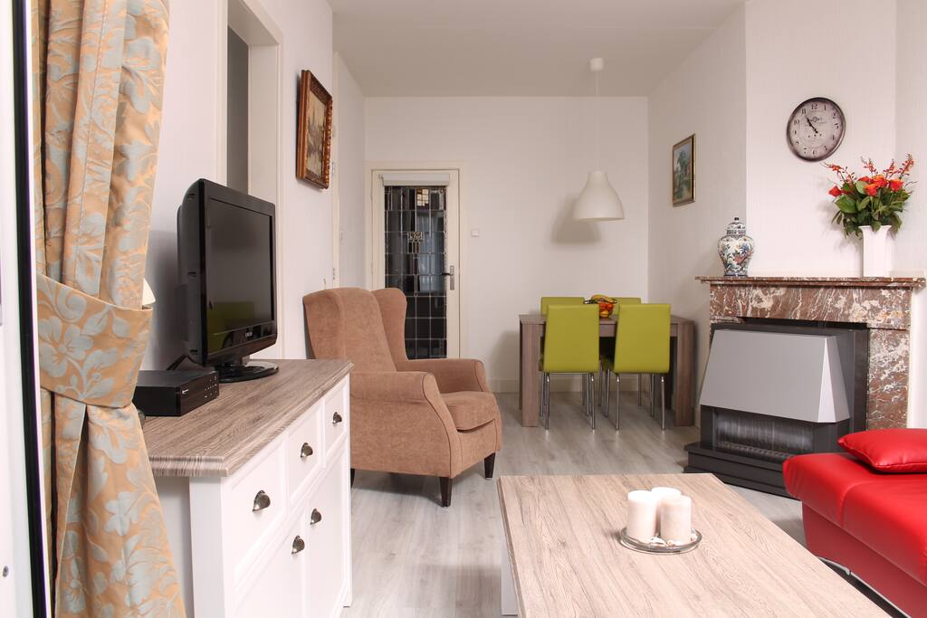 Living room with tv, cd, dvd