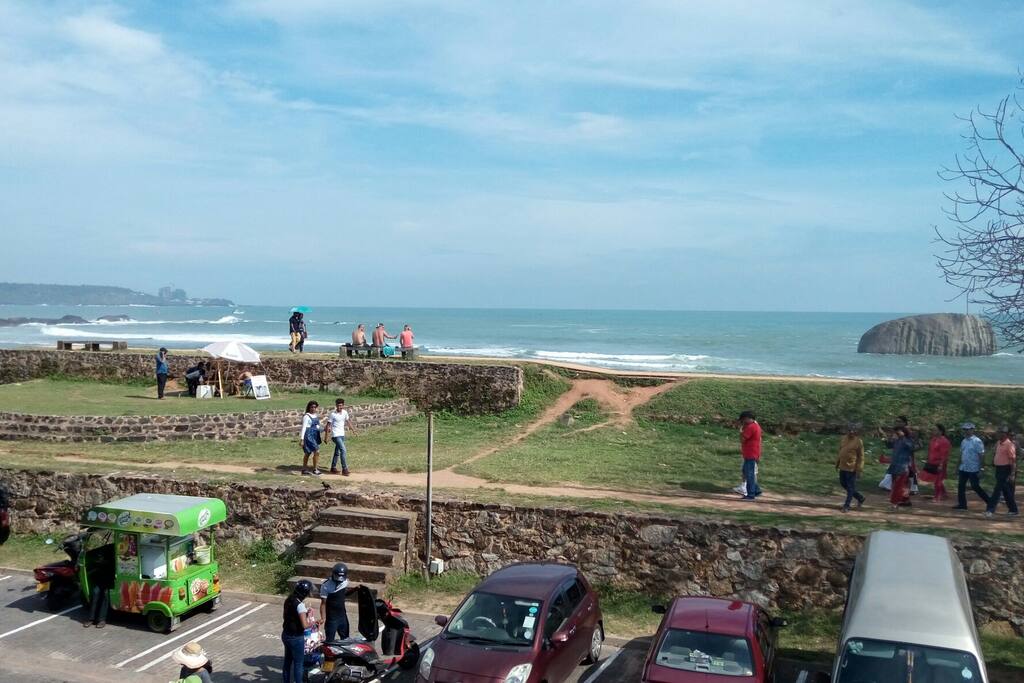 Galle beach