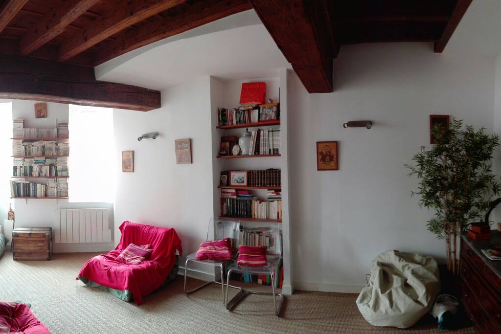 Salon, vu du couloir