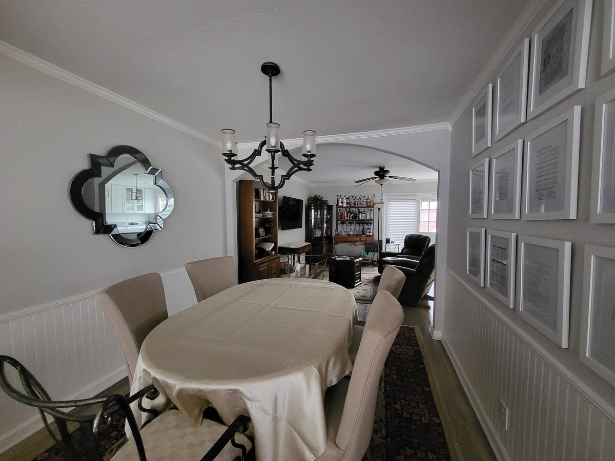 Suite in updated townhome