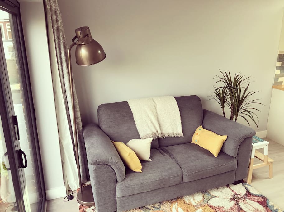 The comfy sofa!