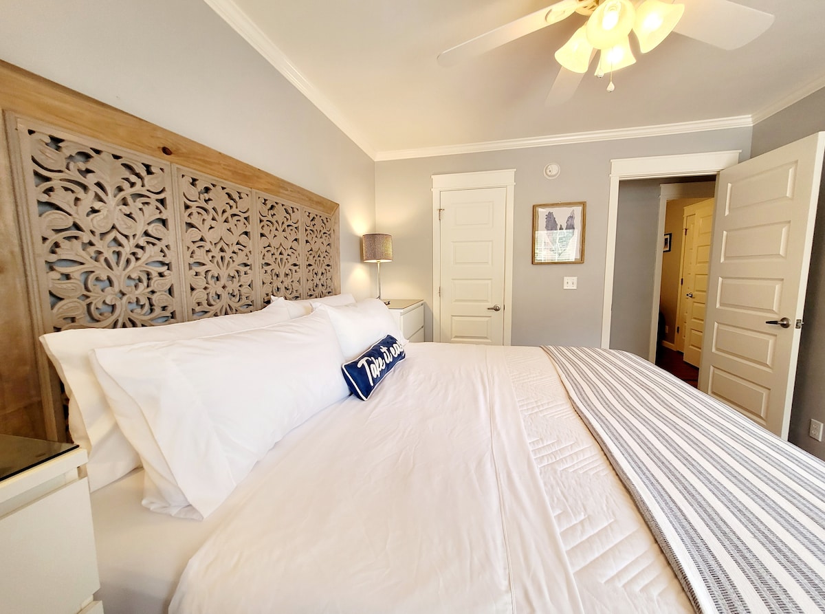 Vista de la cama tamaño king