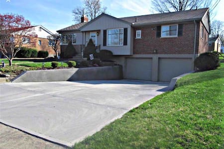 Quiet & Clean private room, near to downtown