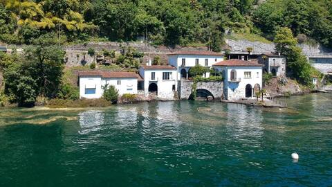 Seefront Villa in Ascona - Lake Maggiore/Tessin