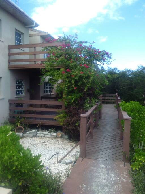 Front Entrance - Foliage & Seclusion