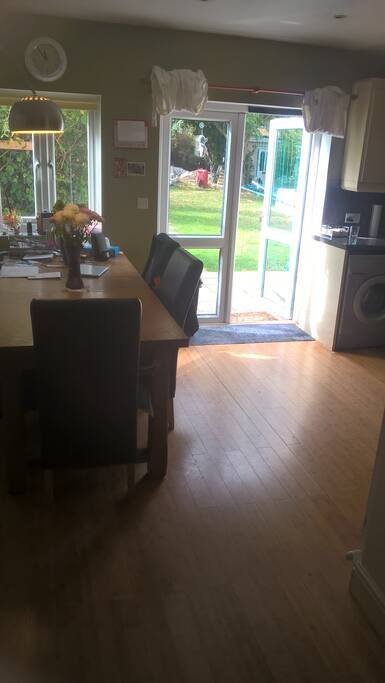 kitchen door to back garden