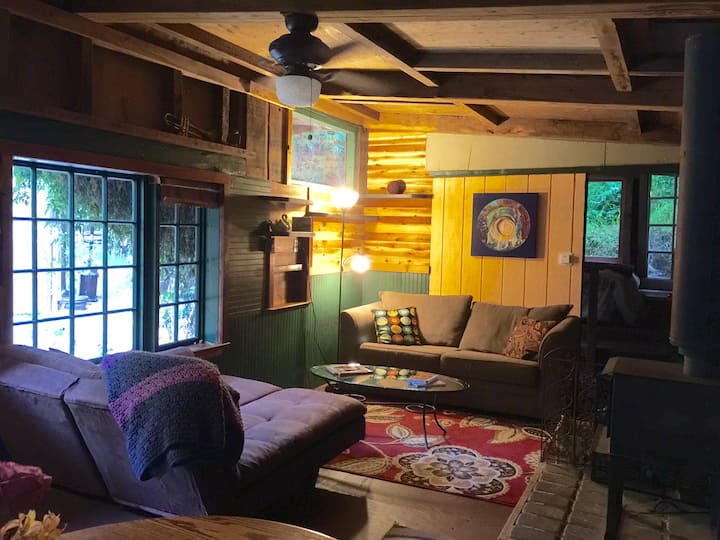Jasmine Cabin