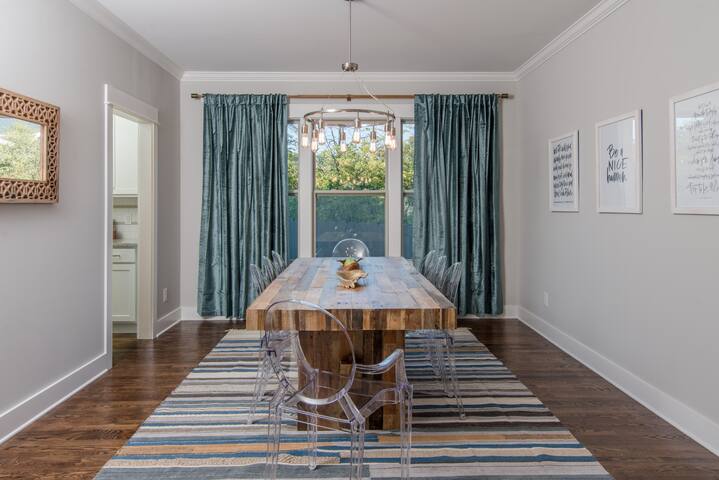 Designer Home in Music City gallery image 5