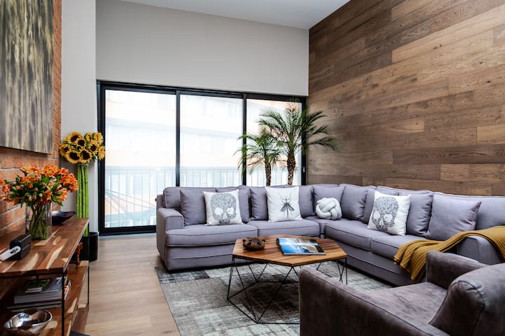 Skyrim Vive La Magia del Barrio Roma-Condesa 6pax gallery image 2